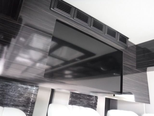 Used 2023 Mercedes-Benz Sprinter 3500 w/ Parking Package image 18