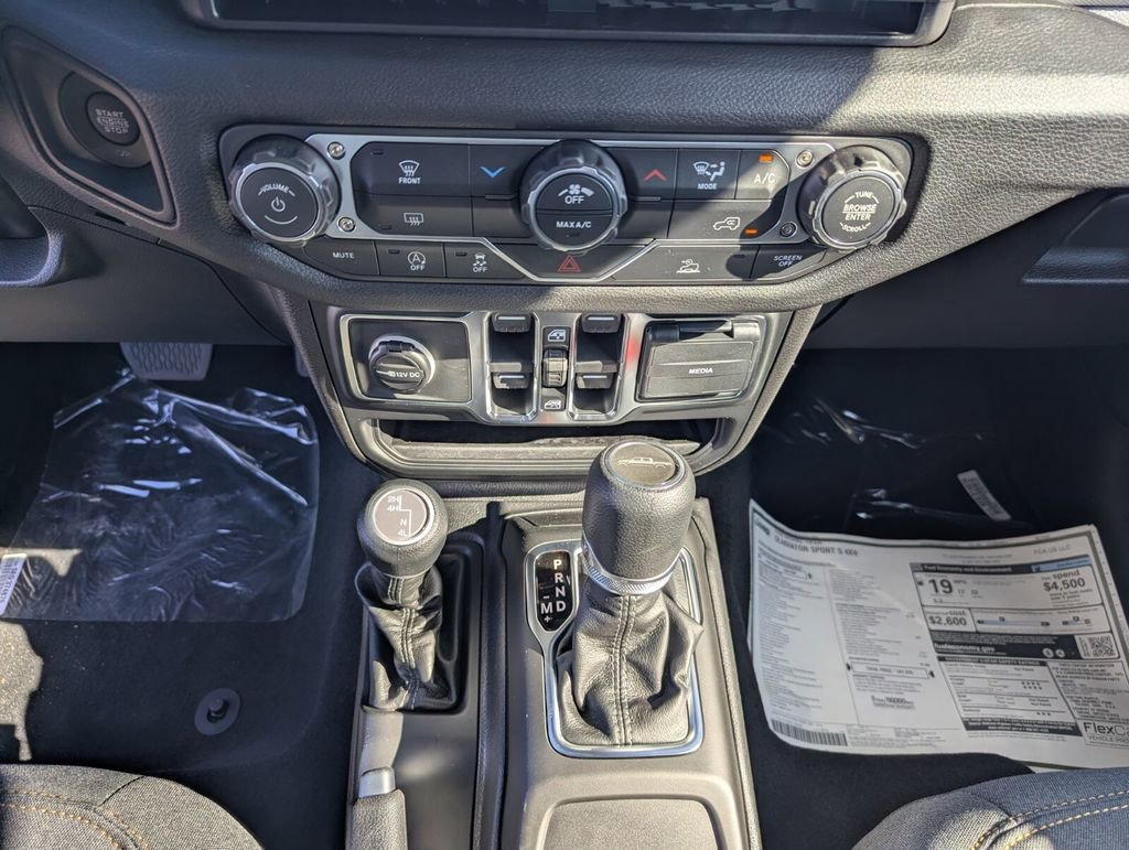 New 2026 Jeep Gladiator Sport image 15