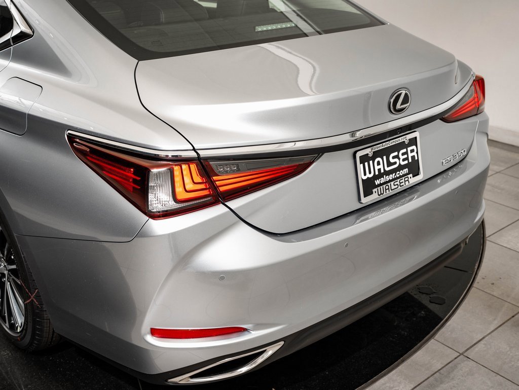 New 2025 Lexus ES 350 w/ Premium Package image 19