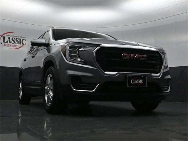 Used 2024 GMC Terrain SLE w/ Driver Convenience Package image 26