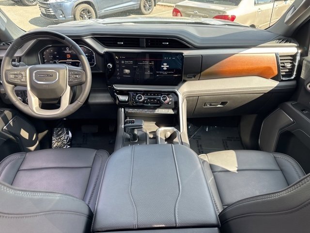 Used 2025 GMC Sierra 1500 Denali image 17