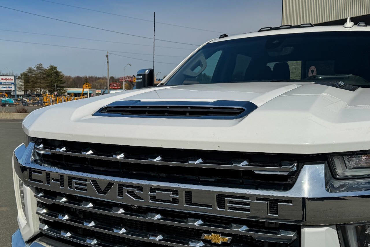 Used 2020 Chevrolet Silverado 3500 LTZ w/ LTZ Plus Package image 10