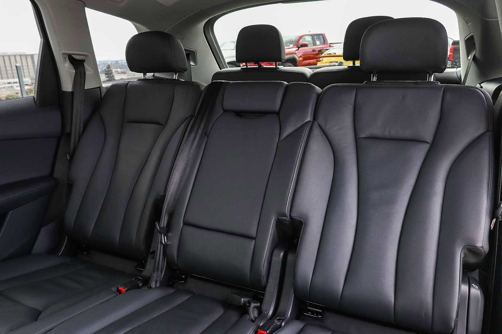 Used 2024 Audi Q7 Premium Plus image 16