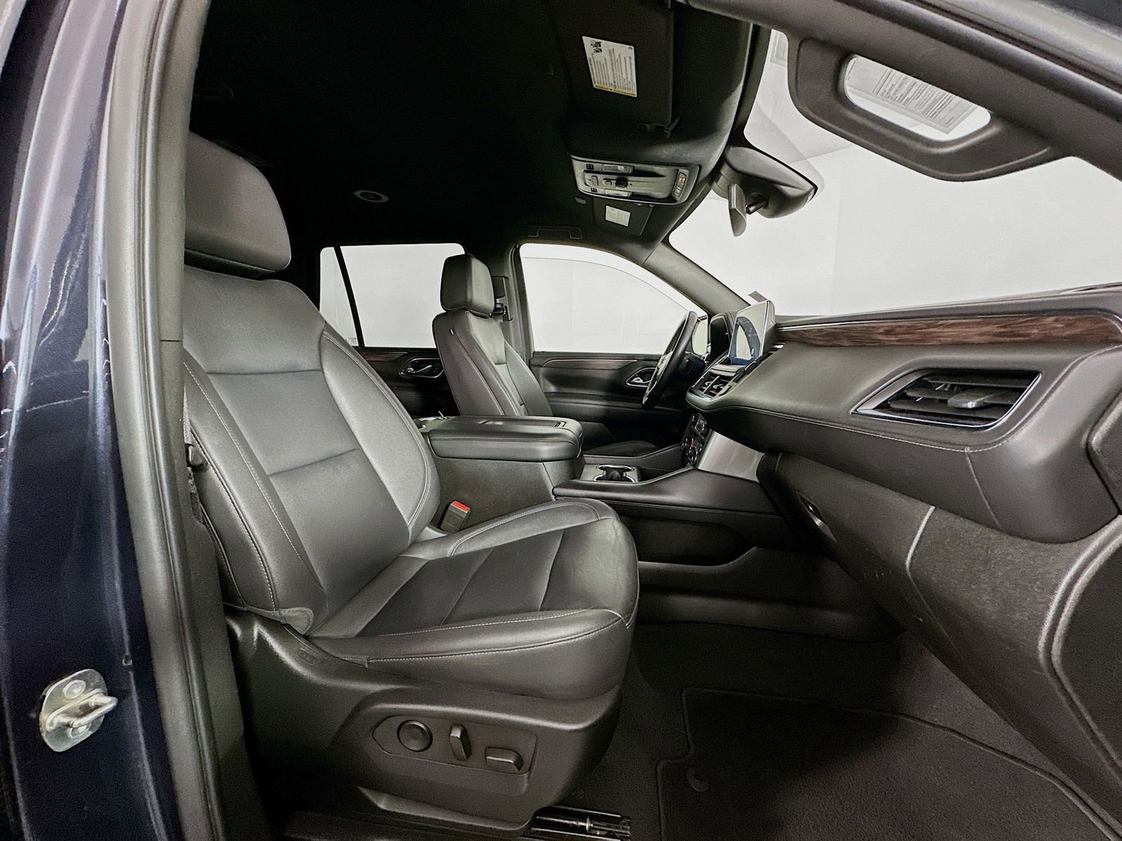 Used 2023 Chevrolet Tahoe LT image 30