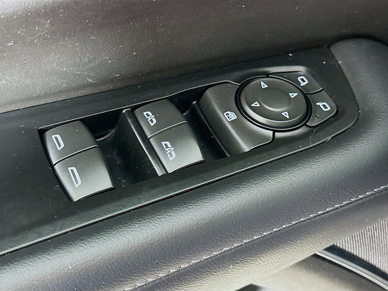 Used 2025 Chevrolet Tahoe Z71 AWD/4WD image 17