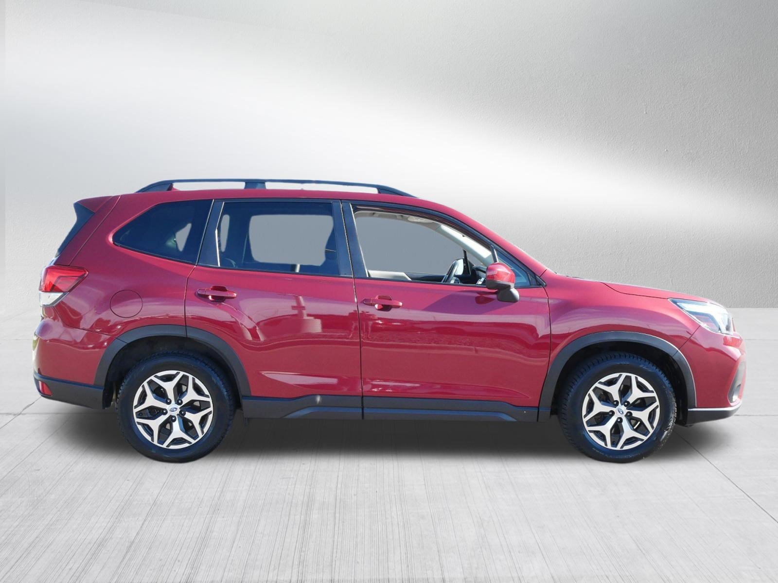 Used 2019 Subaru Forester Premium AWD/4WD image 8