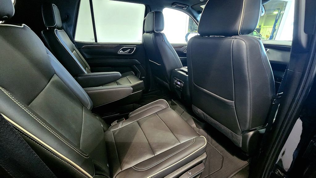 Used 2021 Chevrolet Tahoe Premier AWD/4WD image 37
