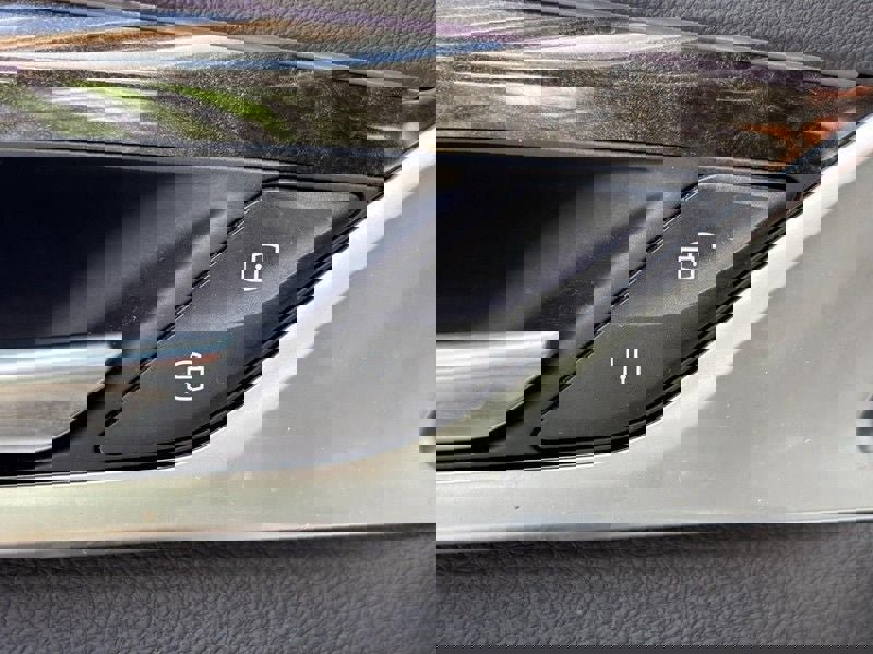 Used 2019 BMW 530i xDrive w/ Convenience Package image 25