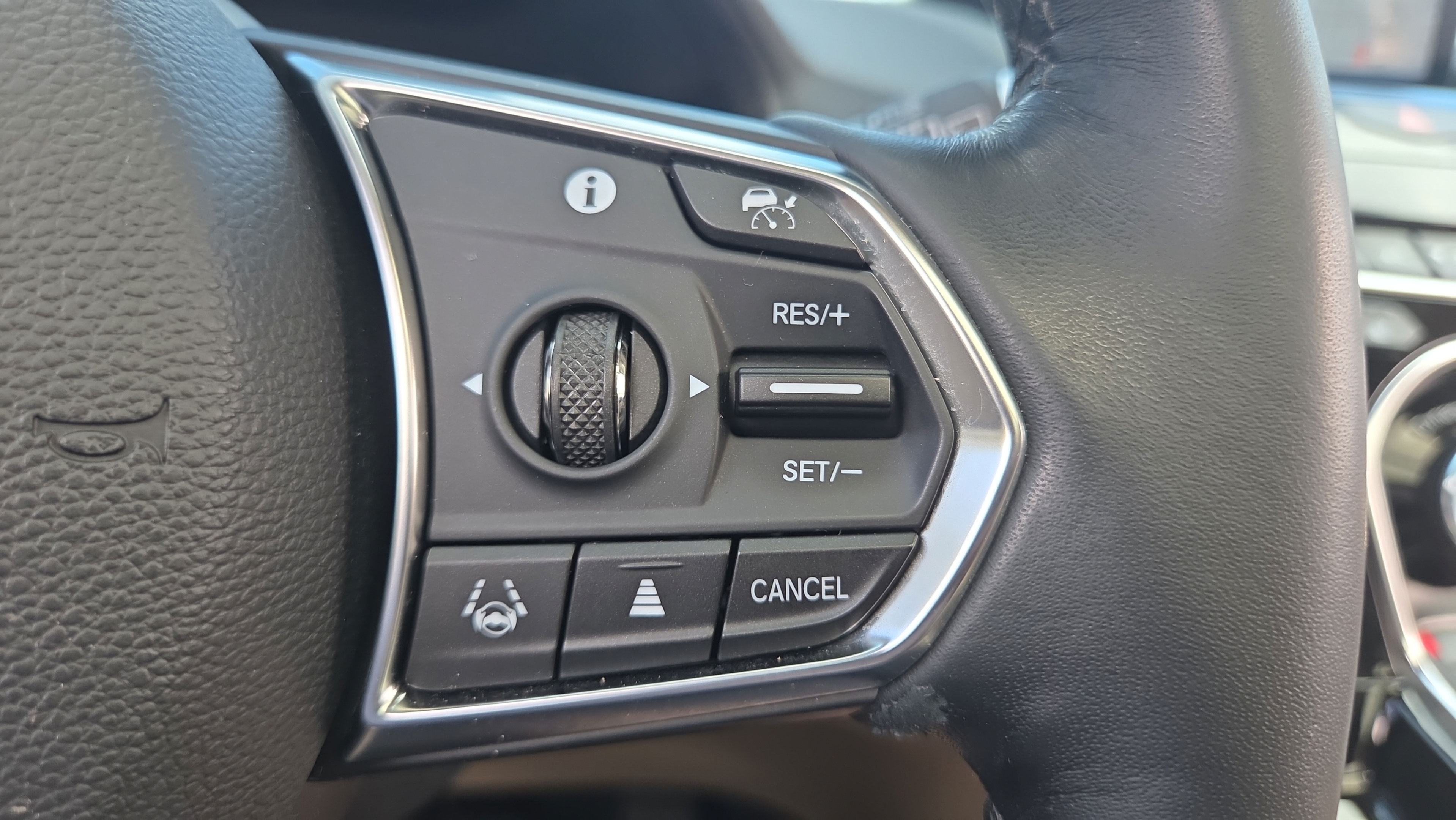 Used 2024 Acura RDX w/ Advance Package AWD/4WD image 24