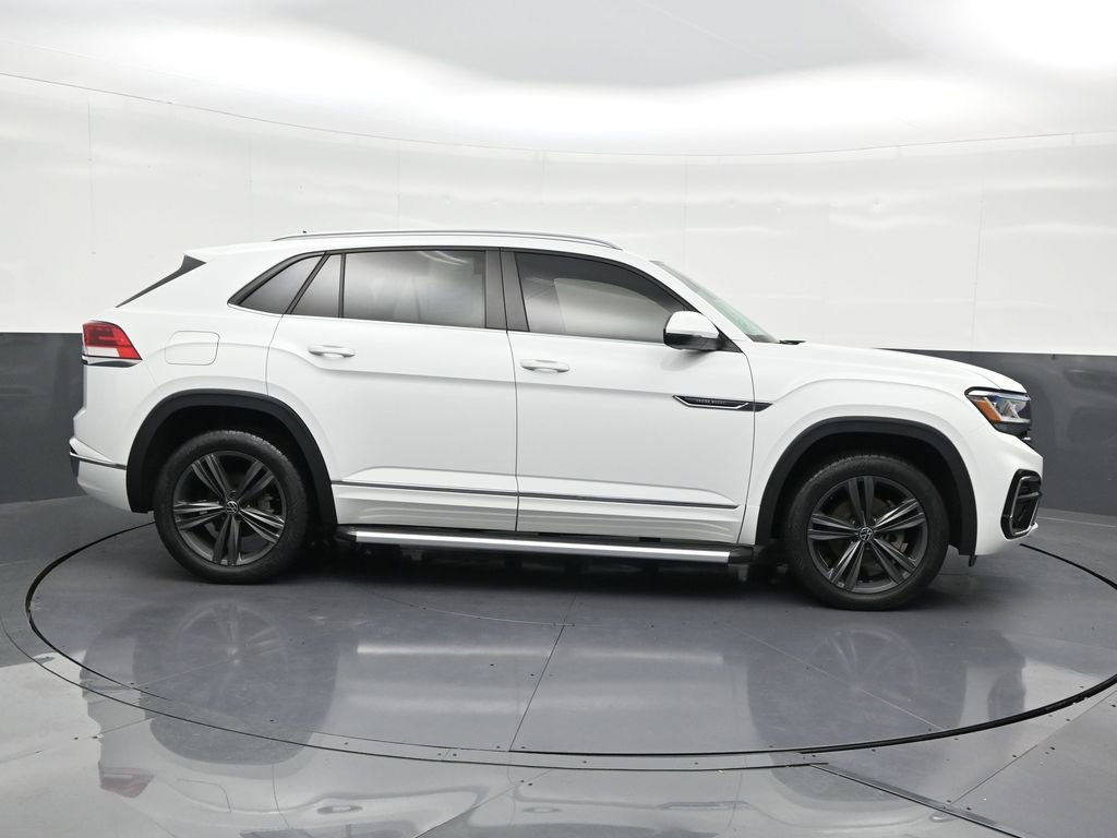 Used 2020 Volkswagen Atlas Cross Sport SE w/ Panoramic Sunroof Package image 7