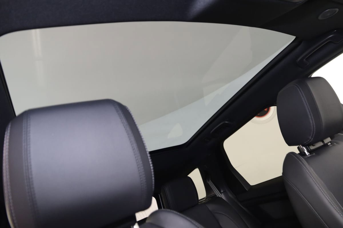 Used 2024 Land Rover Discovery Sport Dynamic SE AWD/4WD image 11