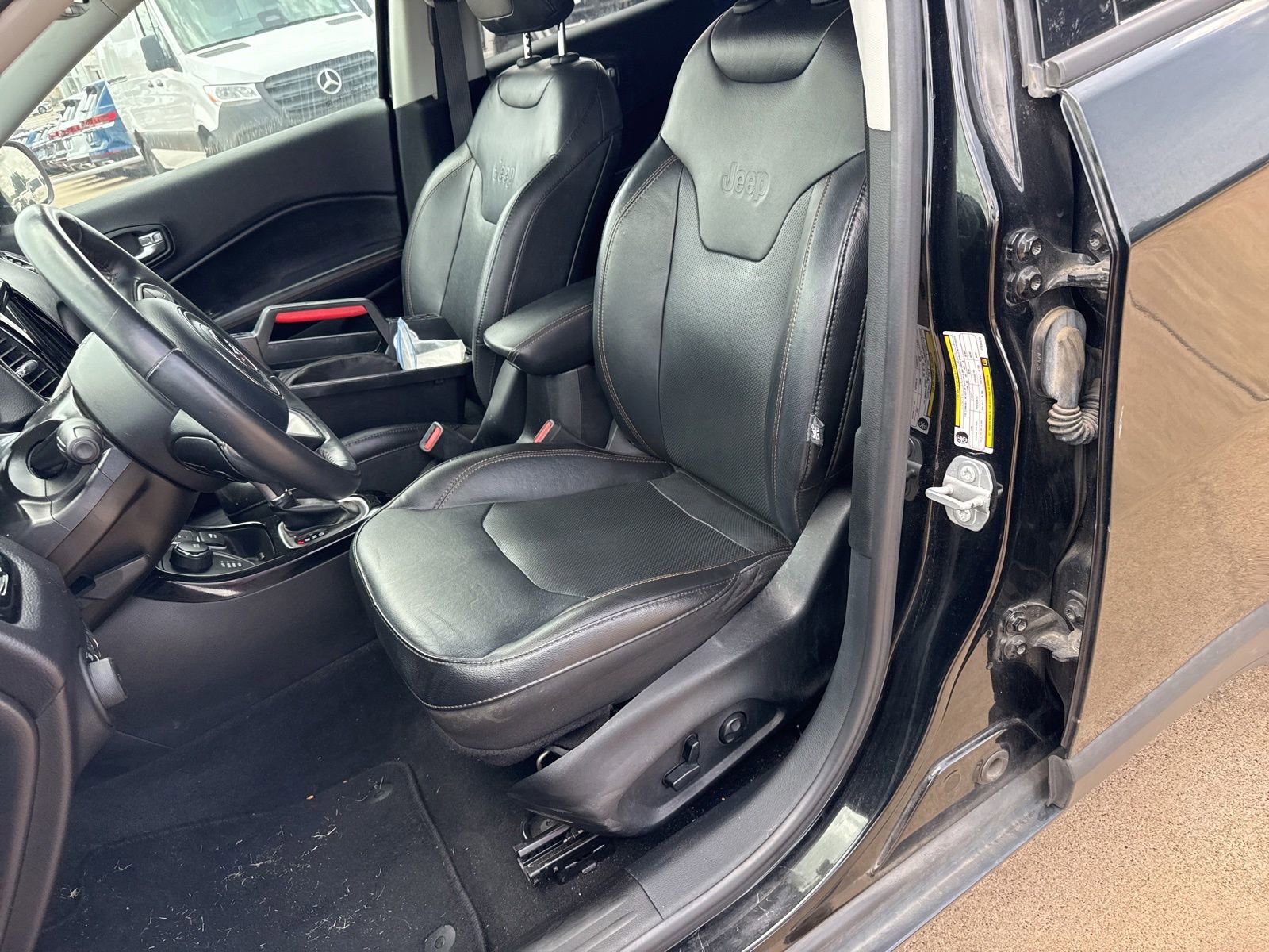 Used 2018 Jeep Compass Limited AWD/4WD image 12