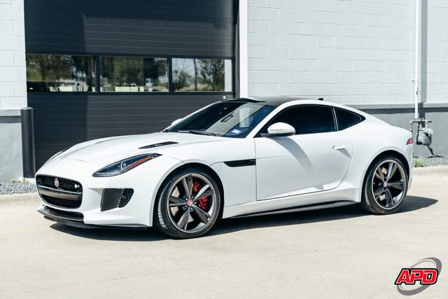 Used 2016 Jaguar F-TYPE R image 43