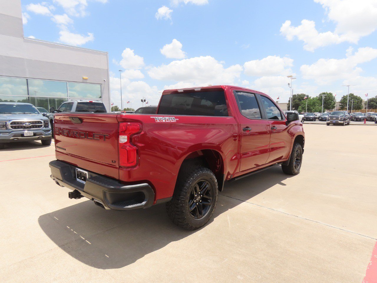 Used 2020 Chevrolet Silverado 1500 LT Trail Boss w/ Convenience Package AWD/4WD image 11