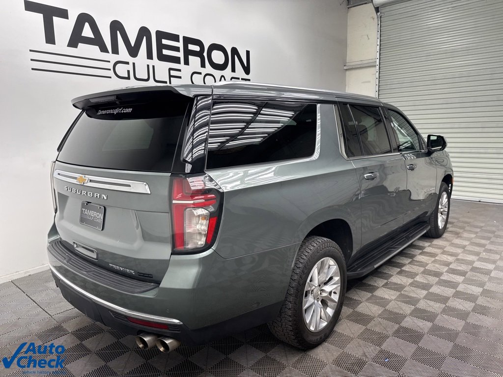 Used 2023 Chevrolet Suburban Premier image 9