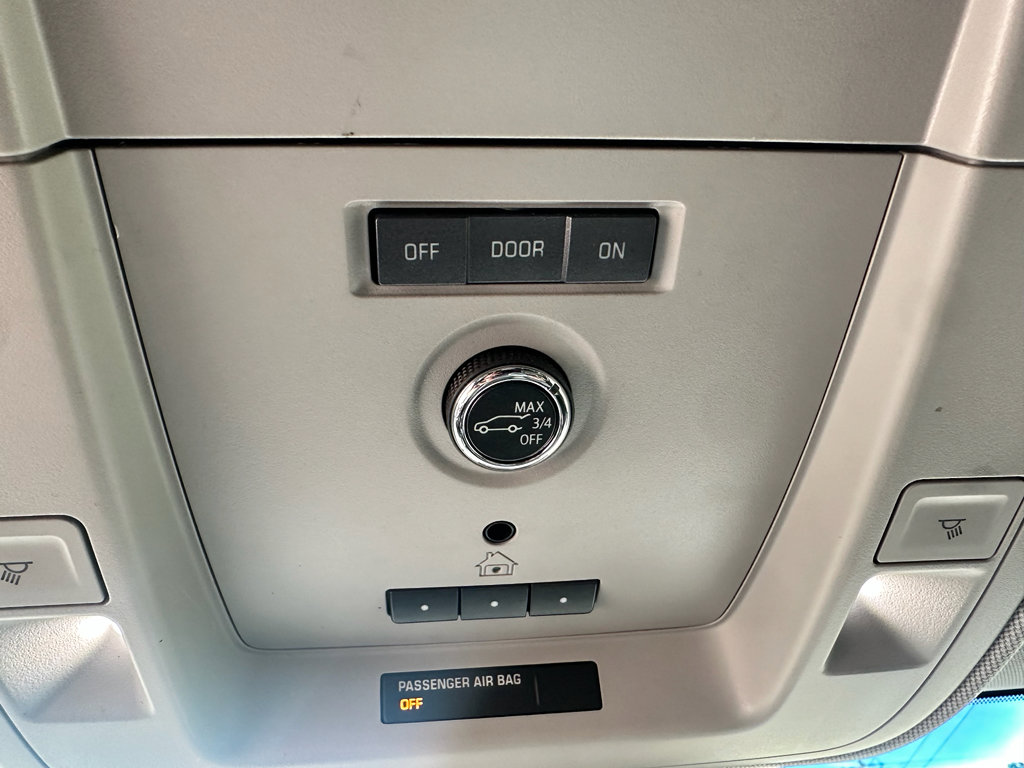 Used 2019 Chevrolet Tahoe LT image 12