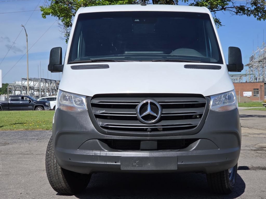 Used 2022 Mercedes-Benz Sprinter 1500 image 9