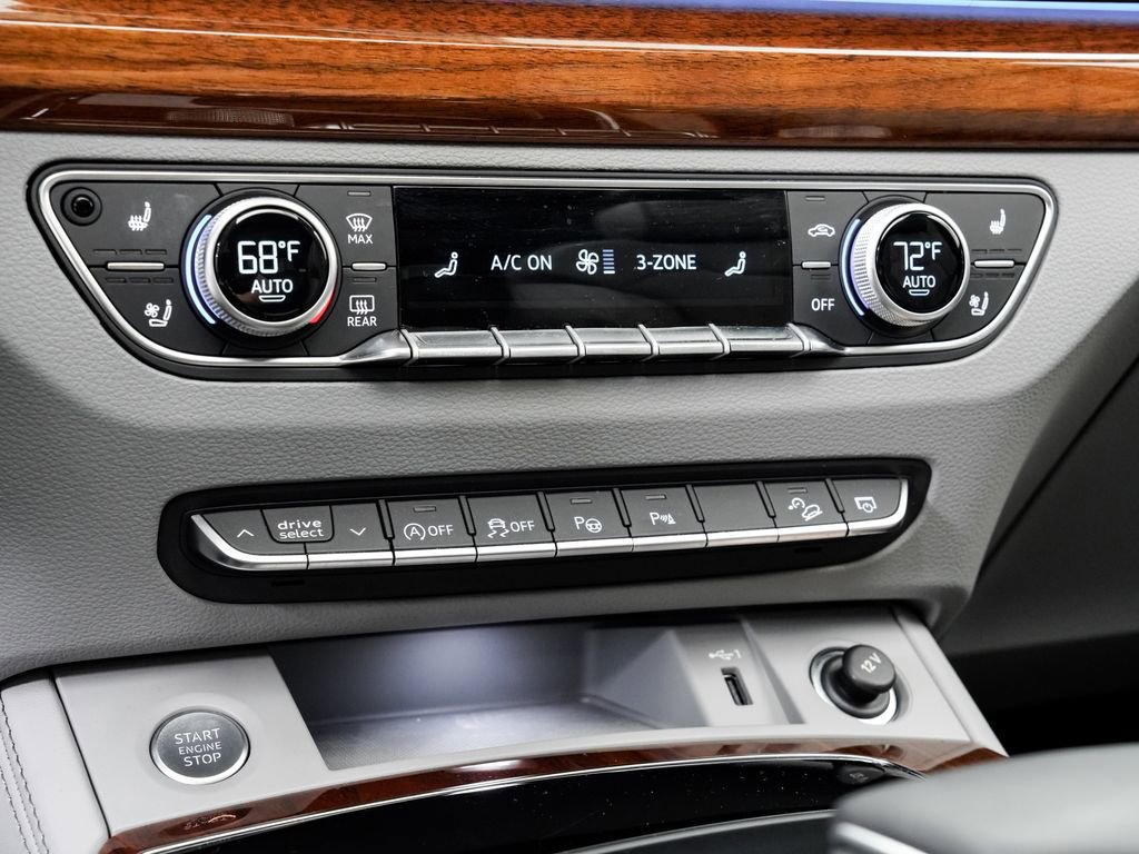 Certified 2023 Audi Q5 2.0T Prestige AWD/4WD image 18