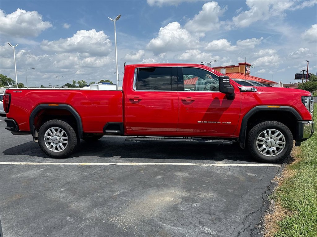 Used 2024 GMC Sierra 2500 SLE w/ SLE Value Package; image 4