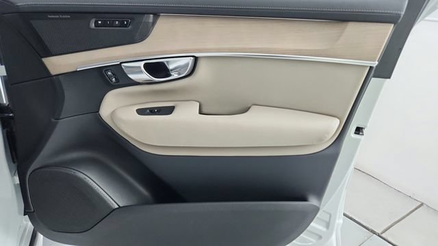 Certified 2026 Volvo XC90 B6 Ultra w/ Protection Package AWD/4WD image 42