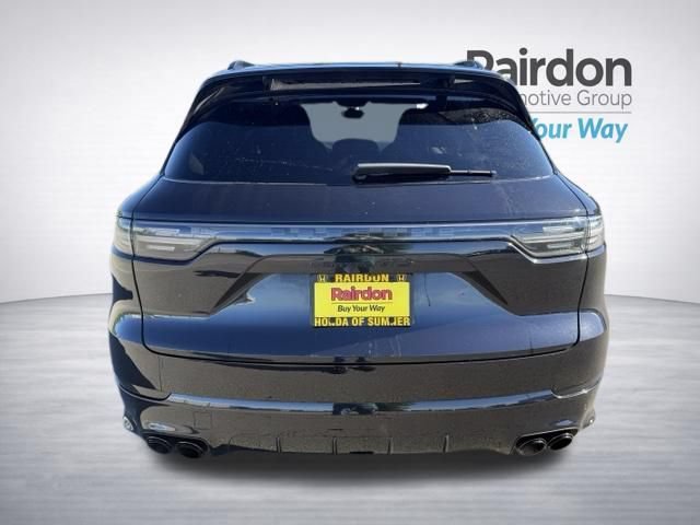 Used 2021 Porsche Cayenne GTS AWD/4WD image 6
