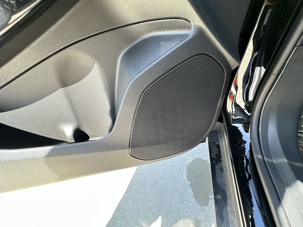 New 2026 Chevrolet Trax LT w/ LT Convenience Package FWD image 22