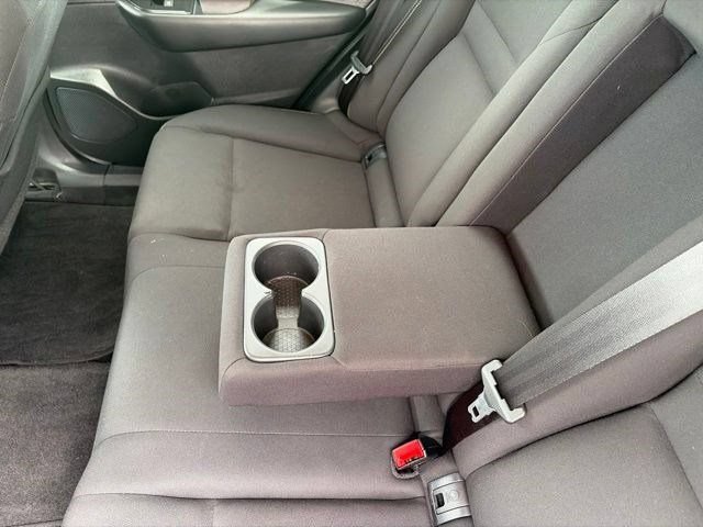 Used 2023 Nissan Rogue S FWD image 31