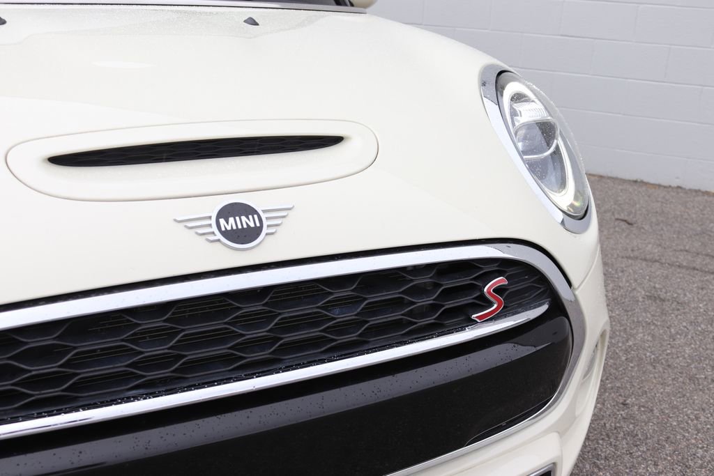 Used 2019 MINI Cooper S w/ Premium Package image 14