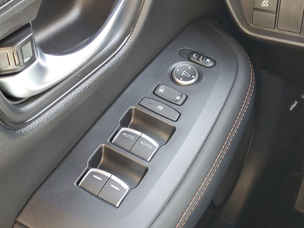 Used 2025 Honda HR-V Sport image 17