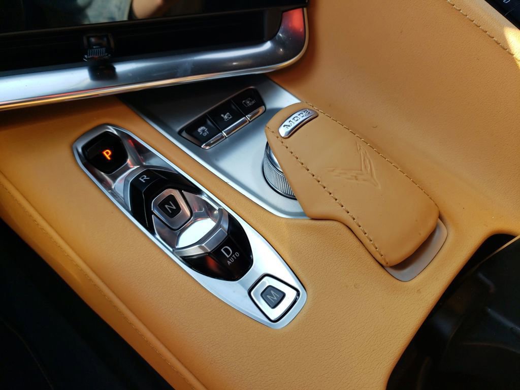 Used 2021 Chevrolet Corvette Stingray Preferred Cpe w/ Body-Color Dual Roof Package image 24