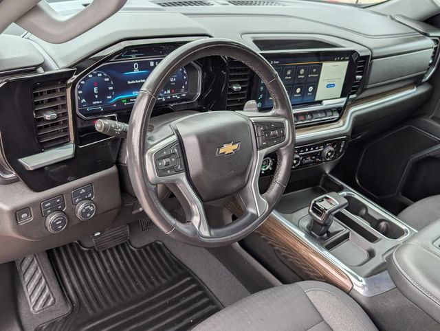 Used 2022 Chevrolet Silverado 1500 LT AWD/4WD image 12