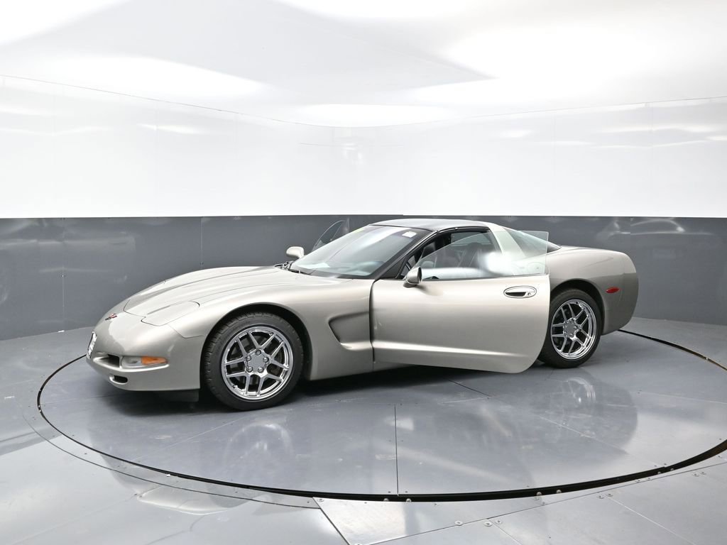 Used 2000 Chevrolet Corvette Coupe w/ Memory Pkg image 44
