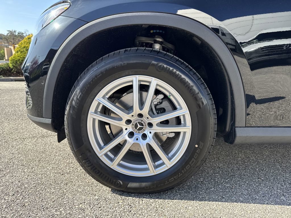 New 2025 Mercedes-Benz GLC 300 4MATIC image 8