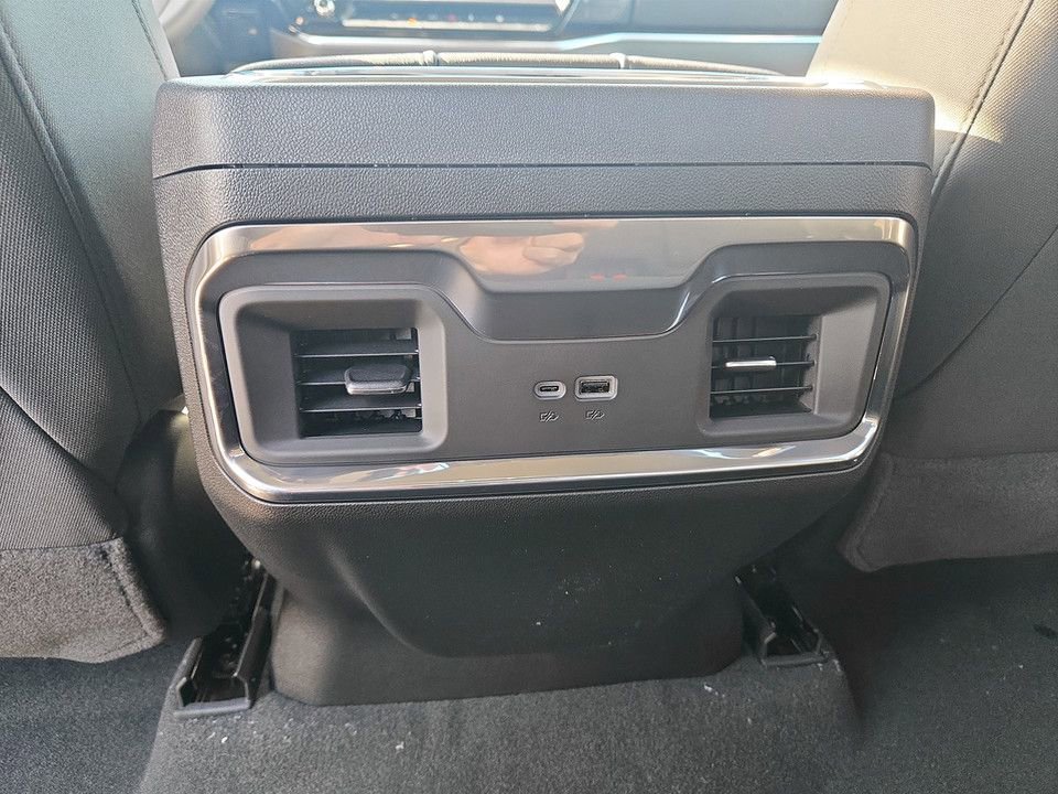 New 2026 GMC Sierra 1500 Elevation image 30
