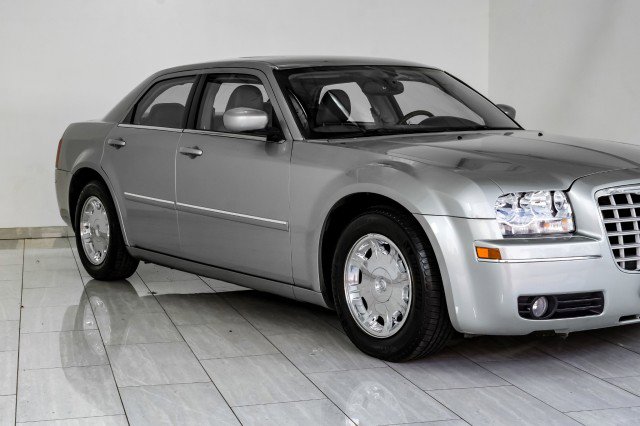 Used 2006 Chrysler 300 Touring image 57