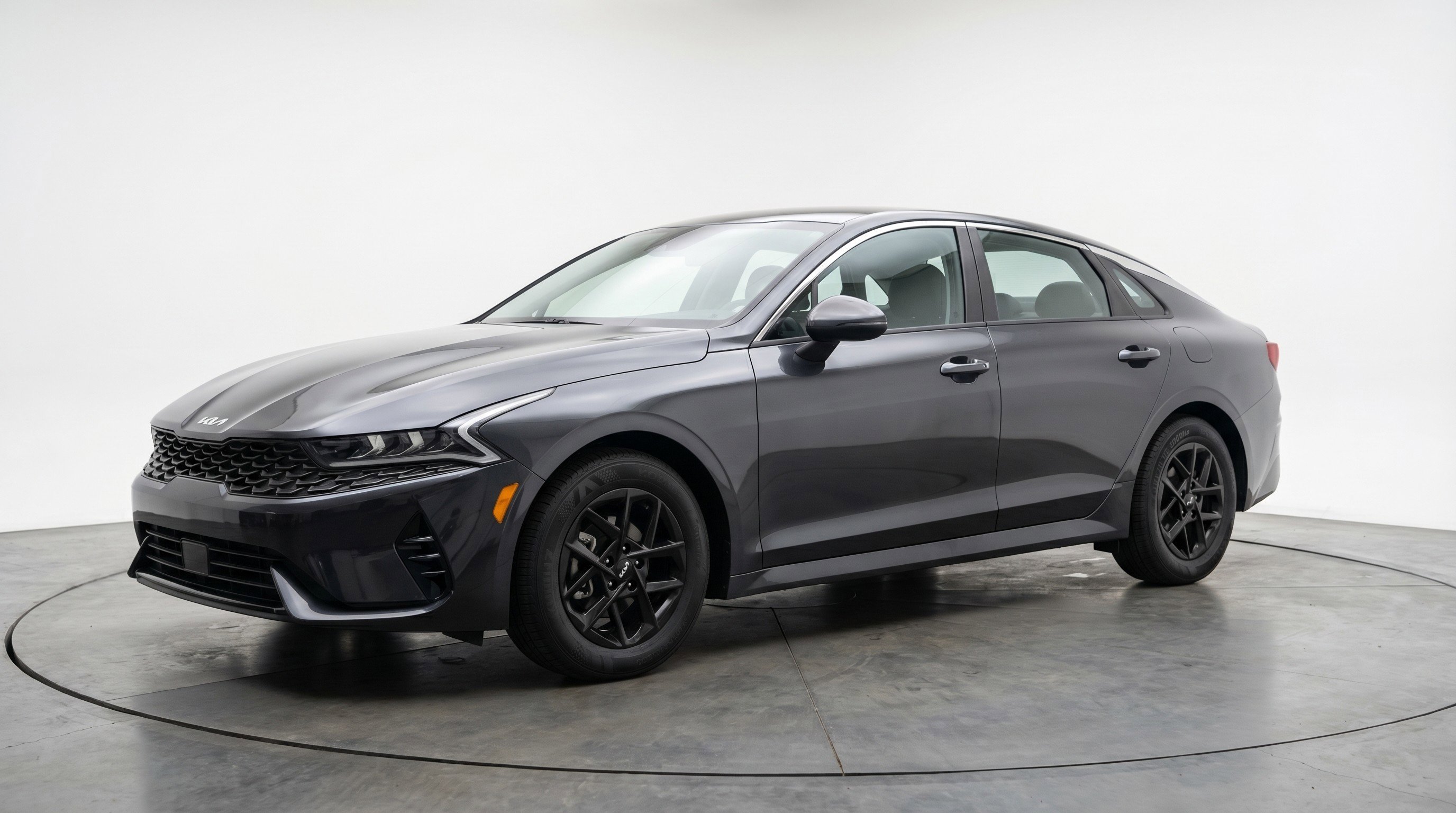 Used 2025 Kia K5 LXS image 3