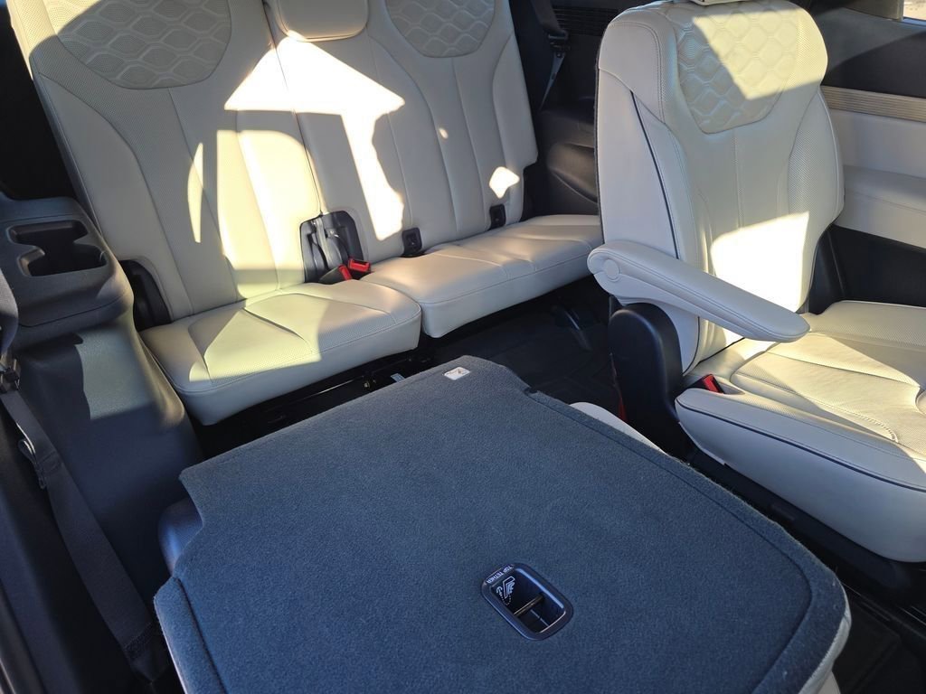 Used 2022 Hyundai Palisade Limited image 19