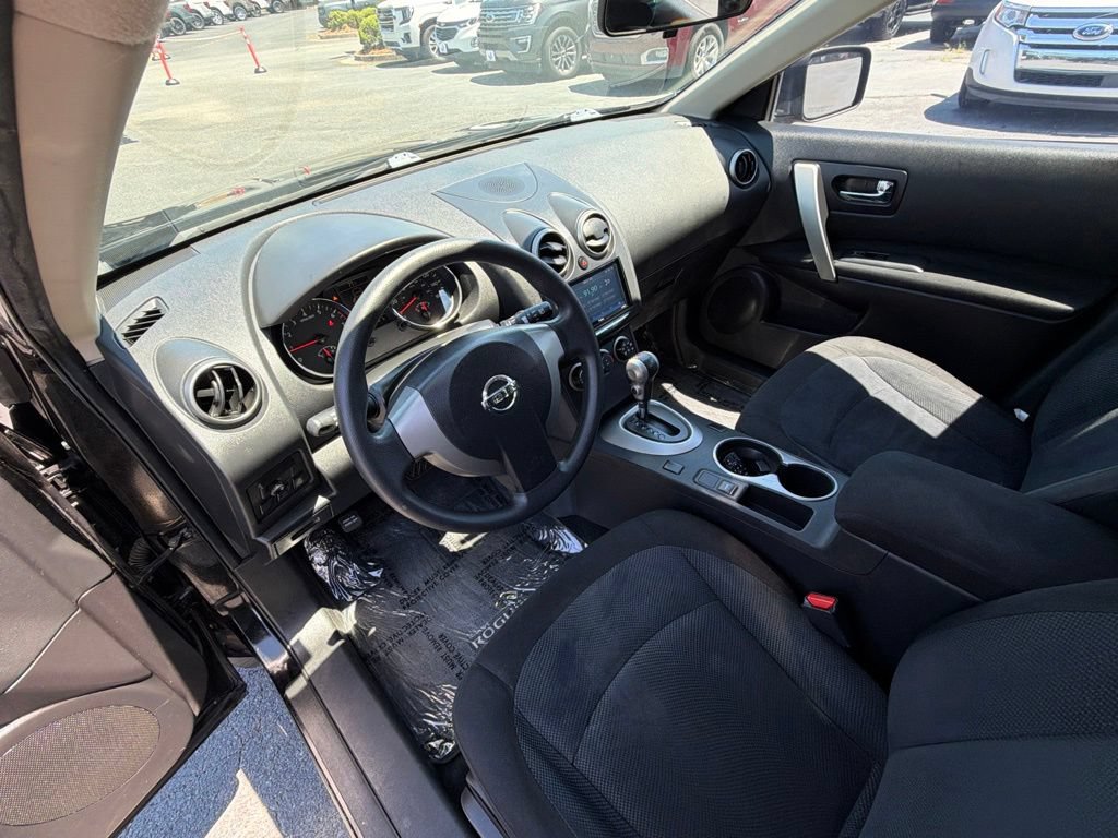 Used 2014 Nissan Rogue S AWD/4WD image 7