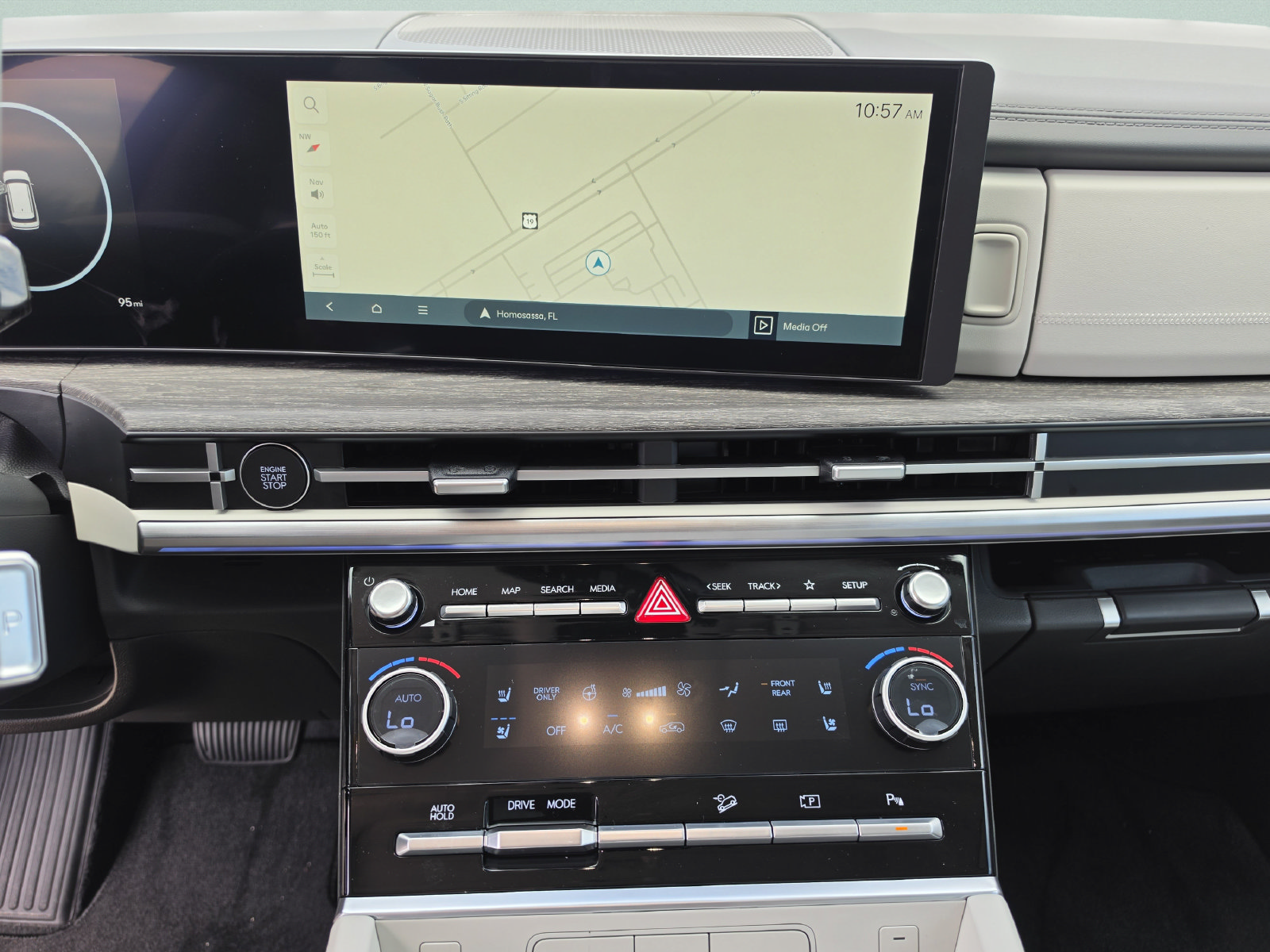New 2026 Hyundai Santa Fe Calligraphy FWD image 27