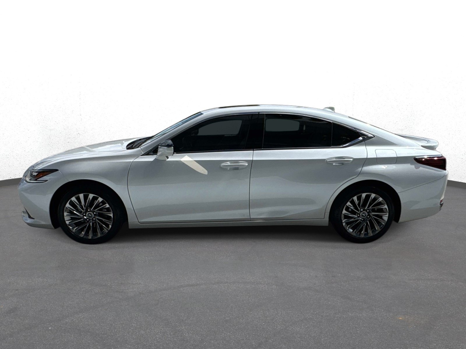 Certified 2025 Lexus ES 300h Ultra Luxury w/ Accessory Package (Z1) FWD image 6