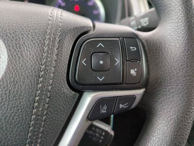 Certified 2017 Toyota Highlander LE FWD image 24