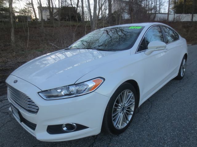 Used 2016 Ford Fusion SE w/ Equipment Group 202A FWD image 1