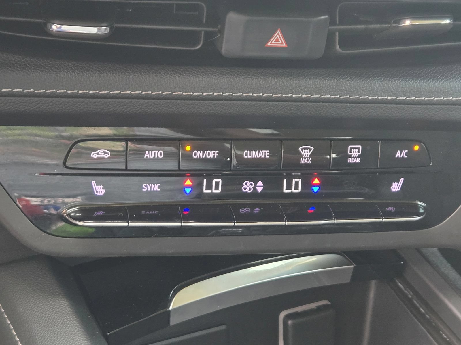 Used 2021 Buick Envision Preferred FWD image 17