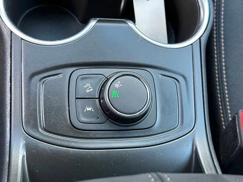 Used 2021 GMC Terrain SLE FWD image 28