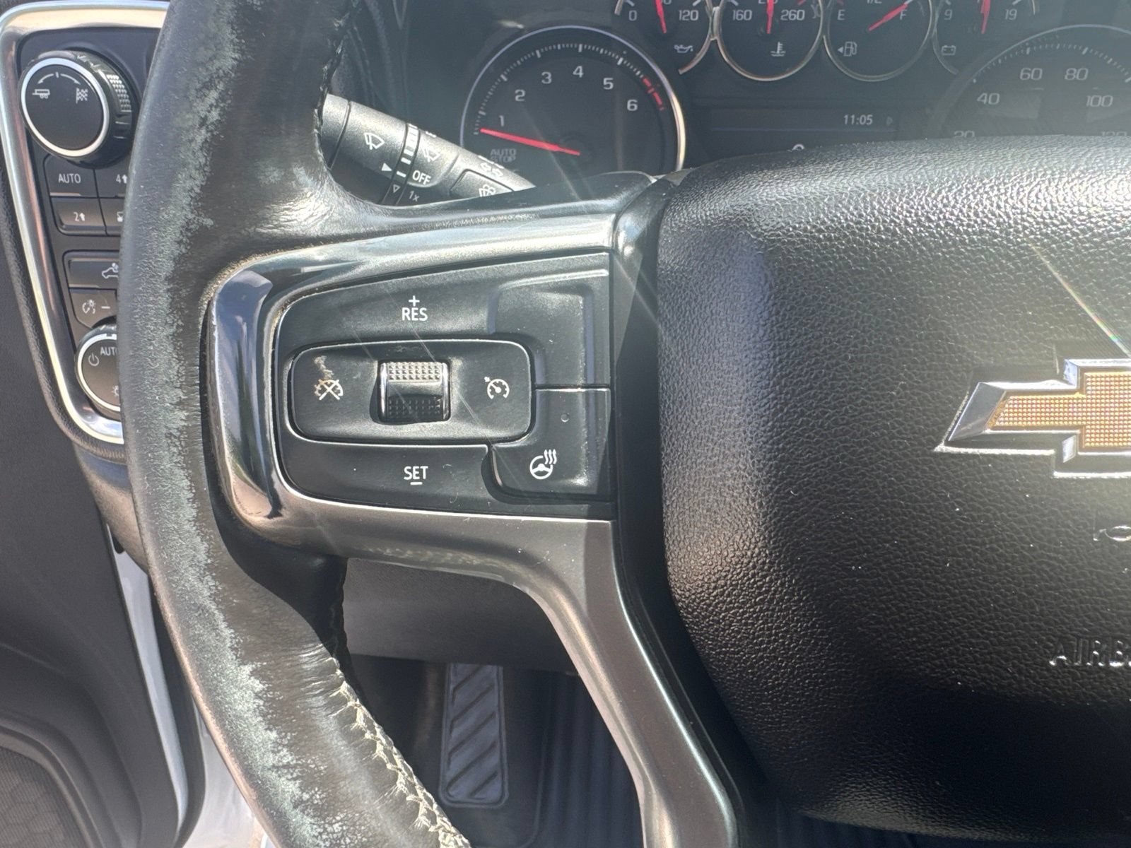 Used 2019 Chevrolet Silverado 1500 LT w/ All-Star Edition AWD/4WD image 24
