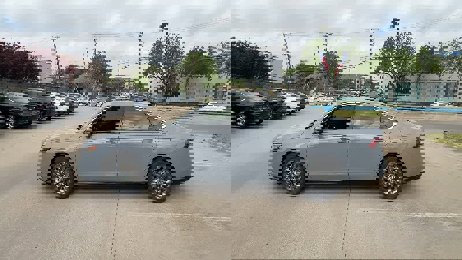 Certified 2025 Honda Accord EX-L image 5