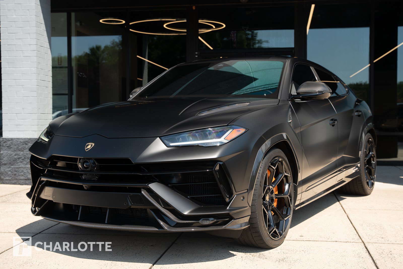Used 2023 Lamborghini Urus Performante AWD/4WD image 7