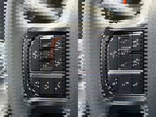 Certified 2024 Ford F150 Platinum w/ Equipment Group 702A High image 29