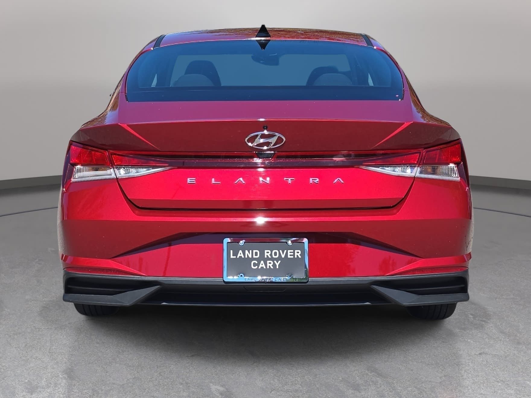 Used 2023 Hyundai Elantra SE FWD image 6