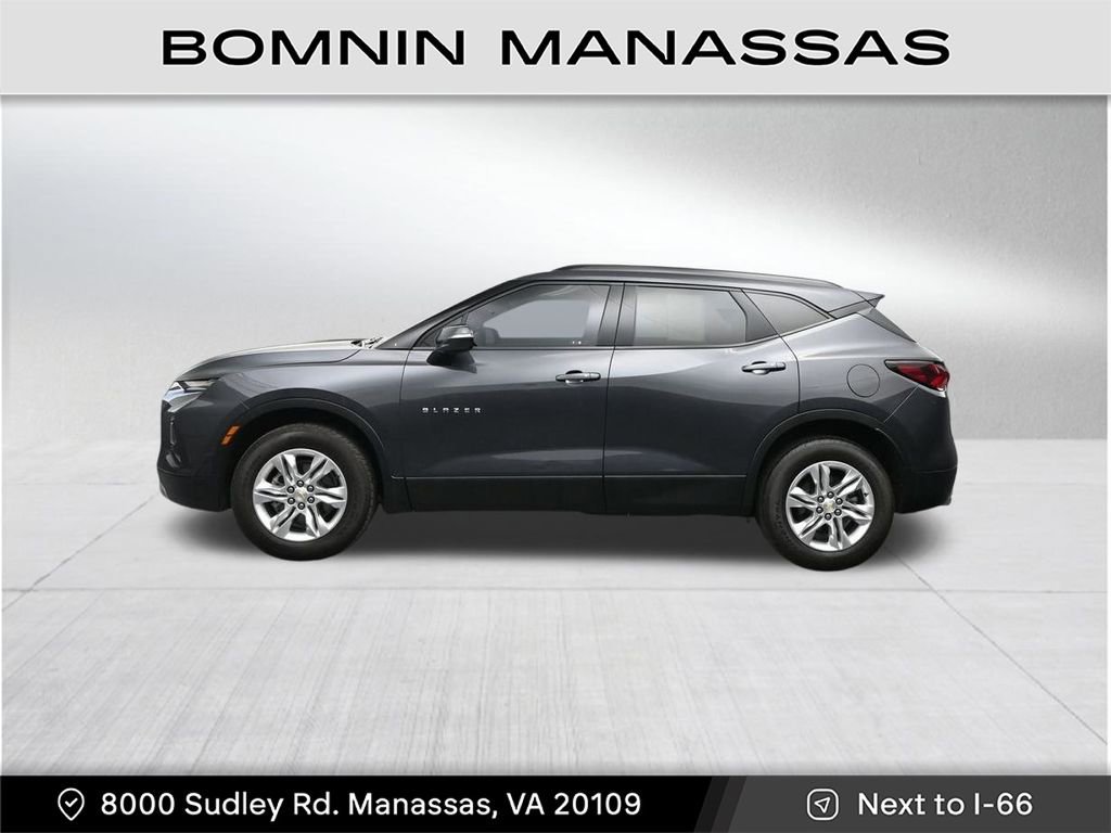 Used 2022 Chevrolet Blazer LT image 2